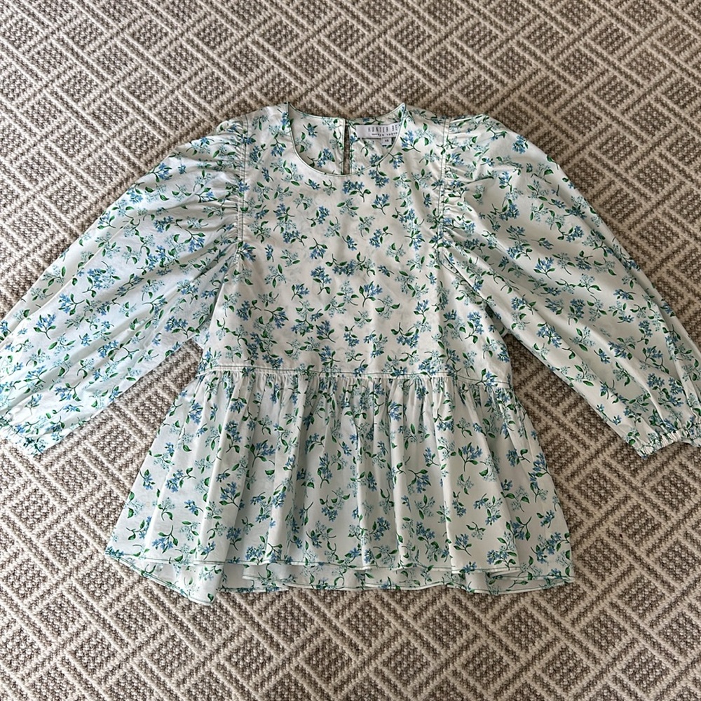 Hunter Bell top